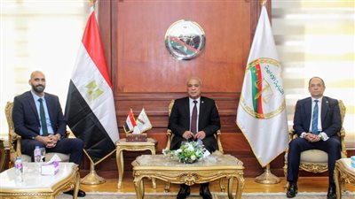 النيابة الإدارية تبحث مع وزارة الاتصالات تفعيل التحول الرقمي لتحقيق العدالة الناجزة 