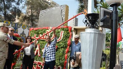 محافظ البحيرة تعطى شارة البدء للاحتفال بالعيد القومي وتعلن انطلاق حقبة جديدة من التنمية والازدهار