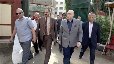 محافظ بني سويف يتفقد استعدادات المدارس ويوجه بسرعة تلافي الملاحظات