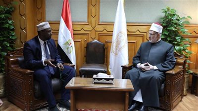 وكيل الأزهر يستقبل وزير الأوقاف الصومالي السابق