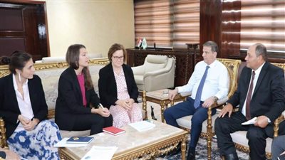 وزير الزراعة يبحث مع 