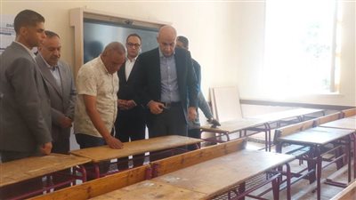وزير التربية والتعليم يفقد مدرستي الشهيد أحمد فايز وطه حنفي المليجي بأسيوط