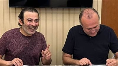 المتحدة تتعاقد مع الفنان أحمد عزمي لموسم رمضان المقبل