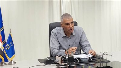 محافظ أسوان: تسخير كل الإمكانيات لتلقي الحالات المصابة بنزلات معوية للرعاية المتكاملة بالمستشفيات