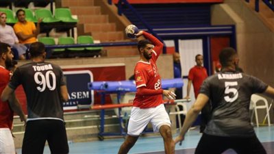 بفارق 20 هدفًا.. الأهلي يفوز على دلفي في أولى مبارياته بدوري اليد