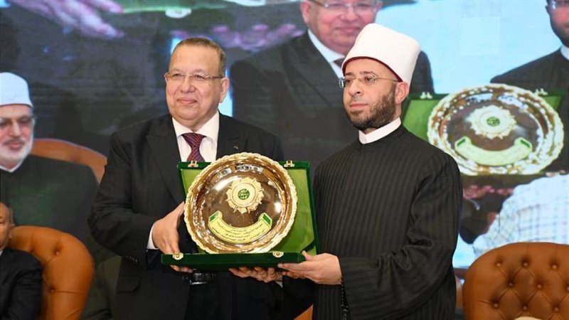 وزير الاوقاف ونقيب