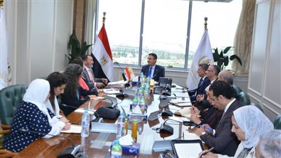 وزير التموين يلتقي وفدًا من البنك الدولي لحوكمة نظام الدعم