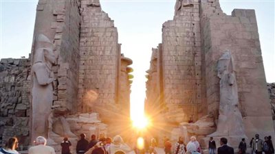 تعامد الشمس على معابد الكرنك بالتزامن مع بداية الاعتدال الخريفي