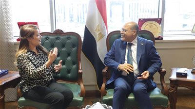 وزير العمل يستقبل وكيل كلية الإنسانيات والعلوم الاجتماعية بجامعة بدر