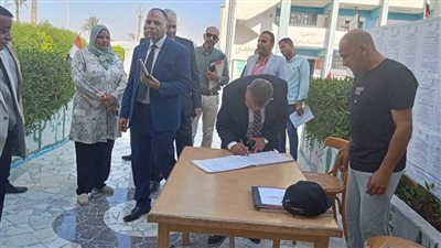 عبد الحكم يتابع انتظام العملية التعليمية بمدارس بوادي النطرون 