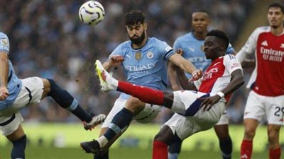 على طريقة الأهلي.. البلوز يلفت من المدفعجية في