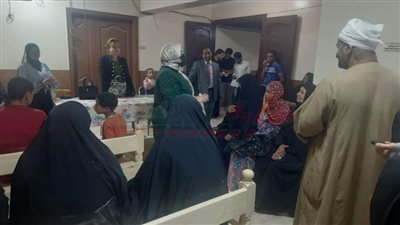 جامعة سوهاج تطلق قافلة طبية لقرية بني حميل وتعالج ٧٣٦ مواطنا بالمجان