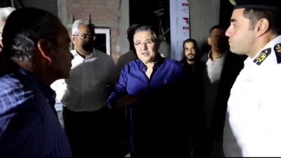 استجابة سريعة للمواطنين والسائحين.. محافظ البحر الأحمر يتفقد الغردقة ليلاً ويطارد المتسولين والباعة الجائلين 