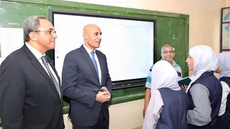 جانب من جولة وزير