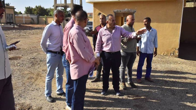 محافظ أسيوط يتابع