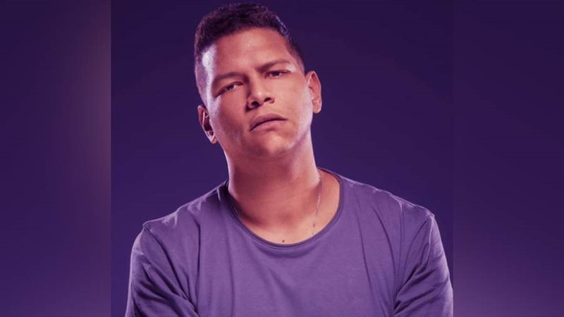 الفنان الصاعد أحمد