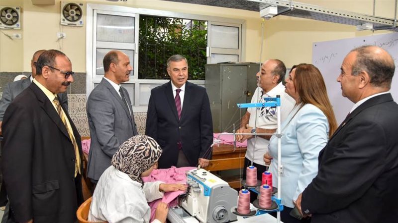 الفريق أحمد خالد