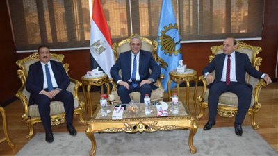 بالصور.. محافظ الغربية يلتقي محافظي المنوفية وكفر الشيخ لإعلان المشروعات الفائزة بالمبادرة الوطنية للمشروعات الخضراء