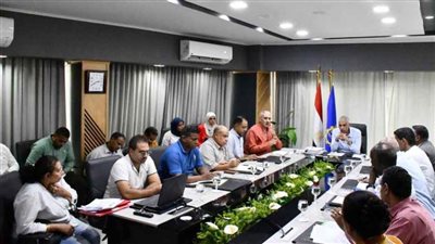 محافظ أسوان يوجه بإدراج أي طلبات للتقنين لم يقم أصحابها بإنهاء الإجراءات الخاصة بها