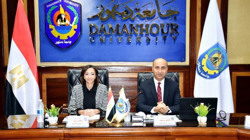 محافظ البحيرة ورئيس