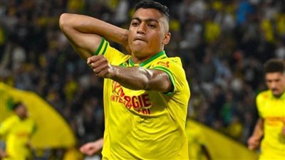 بالفيديوجراف.. موبقتان ورغبة.. أزمة مصطفى محمد مع نانت الفرنسي