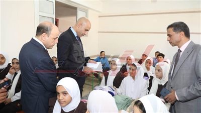 وزير التربية والتعليم يتفقد 10 مدارس بكفر الشيخ 