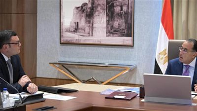 رئيس الوزراء يستعرض مع وزير الإسكان خطة تطوير الساحل الشمالي الغربي