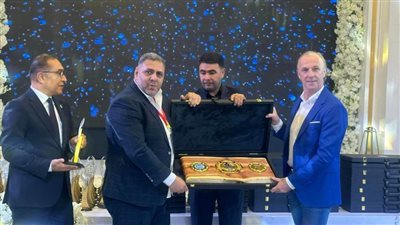 رئيس الاتحاد الدولي للكيك بوكسينج يكرم محمد صبيح على هامش كأس العالم للأندية