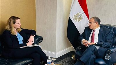 وزير الخارجية يحث الهجرة الدولية على توفير الدعم اللازم لمصر