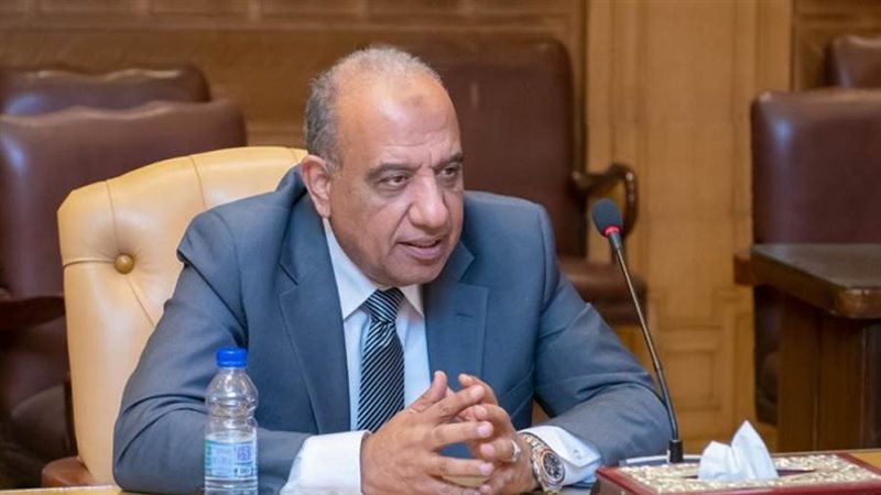 الدكتور محمود عصمت