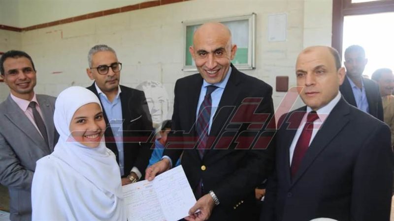 جولة وزير التربية