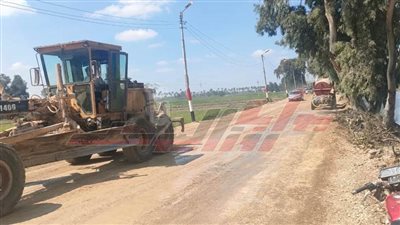 رصف طريق كوبري خمار ضمن مشروعات الخطة الاستثمارية بكفر الشيخ