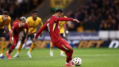 «صلاح» يسجل أمام ولفرهامبتون ويقود ليفربول إلى قمة البريميرليج