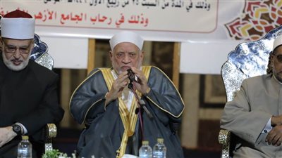 أحمد عمر هاشم: الأزهر حمل لواء الوسطية في مواجهة أصحاب المخالفات