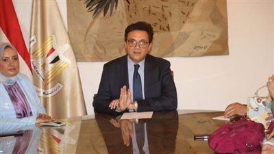 وزارة الثقافة تحتفي باليوم العالمي للترجمة بتكريم الرموز وتخفيضات استثنائية