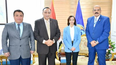 محافظ البحيرة تشيد بالمشاركة المجتمعية للأحزاب السياسية في خدمة المواطنين   