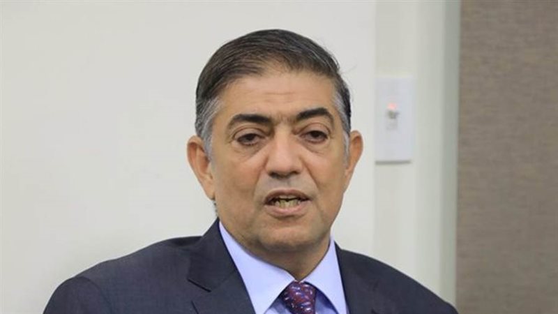 هشام عبدالعزيز