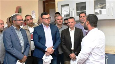  وزير الإسكان ونائب محافظ أسوان يتفقدان عددًا من المشروعات التنموية والخدمية بالمحافظة