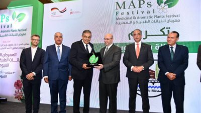 محافظ الفيوم: زراعة النباتات الطبية والعطرية تشهد تزايدا ملحوظا