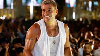 عمرو دياب يعتزل إحياء حفلات الزفاف 