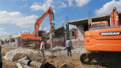 إزالة مكبرة لحماية الرقعة الزراعية وأملاك الدولة بكفر الشيخ 