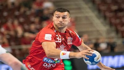 يحيى الدرع يقود فيزبريم المجري للتأهل لنهائي مونديال الأندية لليد بالفوز على برشلونة 39ـ34