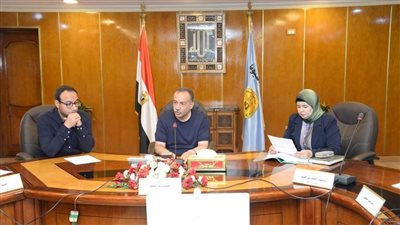  محافظ أسيوط يترأس اجتماع مجلس إدارة مركز معلومات شبكات المرافق والبنية التحتية بالمحافظة