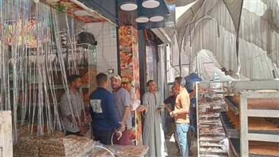 محافظ أسيوط: إزالة اشغالات وتعديات الباعة الجائلين على حرم الطرق بحي شرق