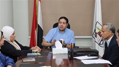 اجتماع لجنة مراجعة أعمال البناء المتوقفة ومتابعة استكمال العقارات المرخصة ببني سويف