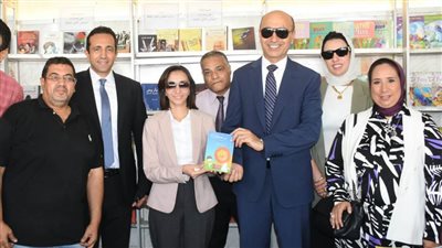 رئيس جامعة دمنهور: معرض الكتاب عرس ثقافي قدمنا كل التسهيلات للطلاب لحضوره  