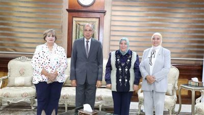 محافظ المنيا يبحث مع المجلس القومي للمرأة تفعيل مبادرة بداية لتعزيز التنمية البشرية وتمكين المرأة 