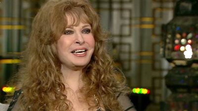 الفنانة نيللي: 