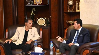 تفاصيل اجتماع أشرف صبحي مع 