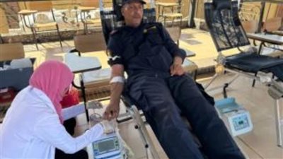بالصور| حملة للتبرع بالدم بمديرية أمن البحر الأحمر